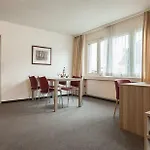 Ema House Serviced Aussersihl * زيورخ