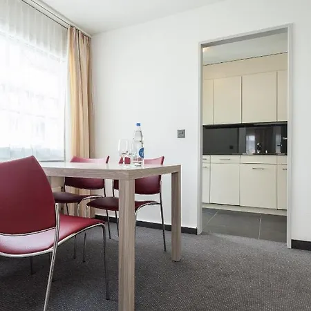 Ema House Serviced Aussersihl * Curych