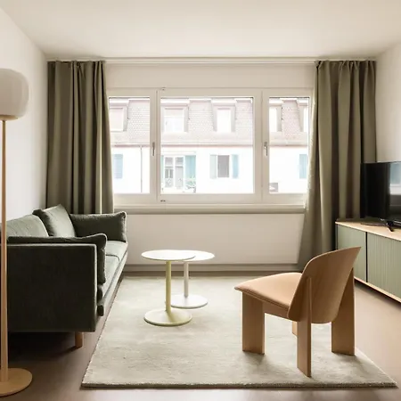 Ema House Serviced Aussersihl Appartement *