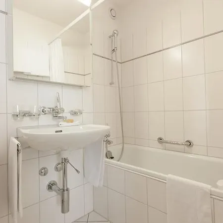 아파트 Ema House Serviced Aussersihl