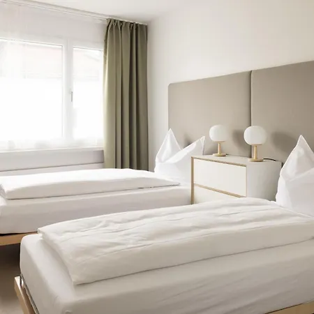 Ema House Serviced Aussersihl 아파트 취리히